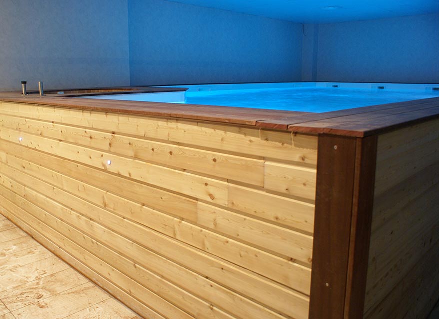 Piscine hors sol en bois : choisir sa piscine bois hors sol