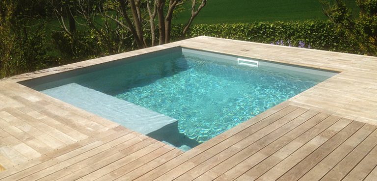 Mini piscine 3x3 - Petite piscine bois carrée hors-sol, enterrée | Ozeobois