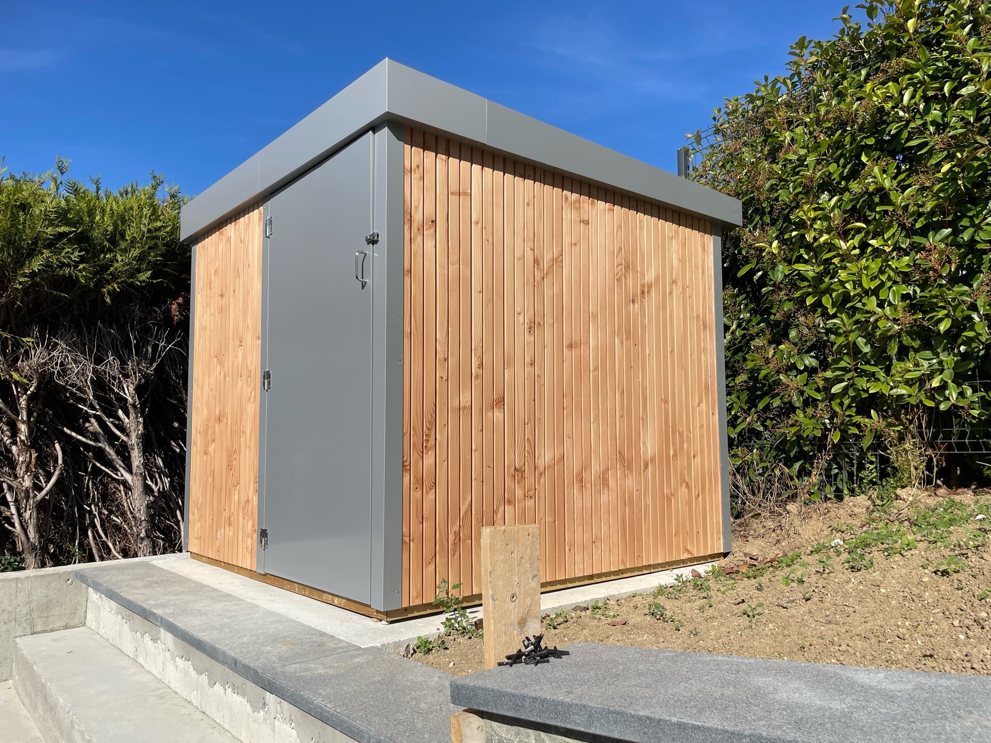 Abri de jardin pour l'extérieur en aluminium et bois Douglas